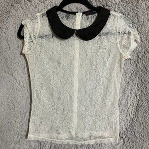 XS white and black lace tee